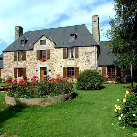 Logis Hotel Restaurant Manoir De L'Acherie Sainte-Cécile Exterior foto