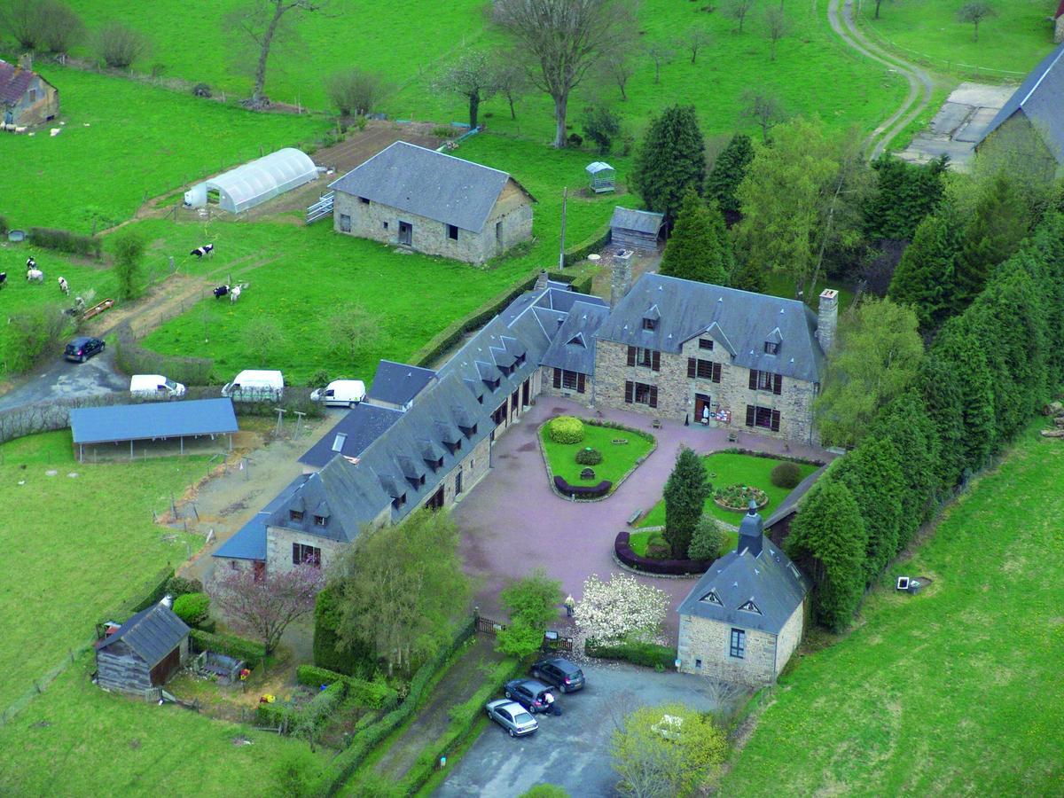 Logis Hotel Restaurant Manoir De L'Acherie Sainte-Cécile Exterior foto
